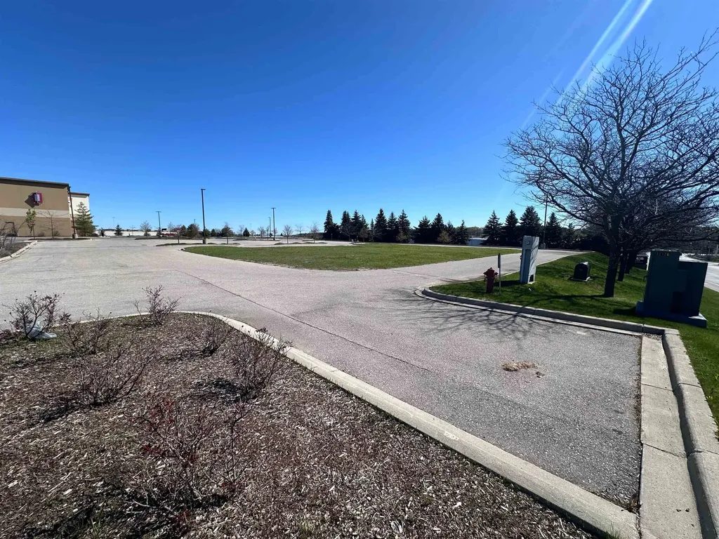3560 Market Place Circle Garfield Charter Township MI 49684