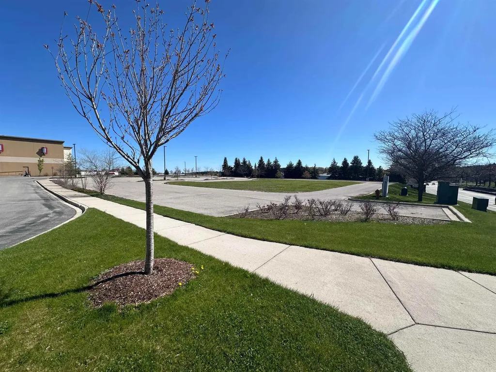 3560 Market Place Circle Garfield Charter Township MI 49684