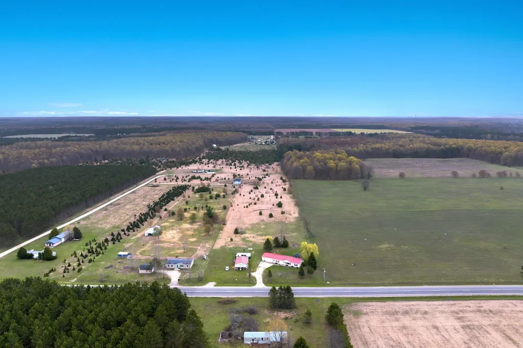 1508 NE County Road 571 Excelsior Township MI 49646