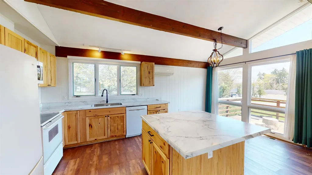 11892 Cabin Lane Milton Township MI 49676