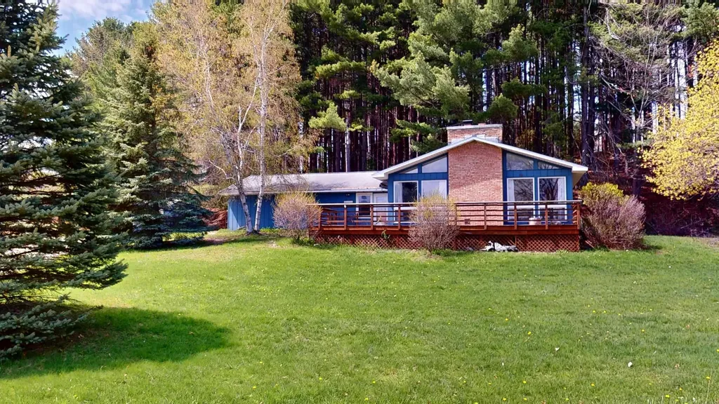 11892 Cabin Lane Milton Township MI 49676