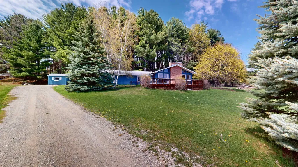11892 Cabin Lane Milton Township MI 49676