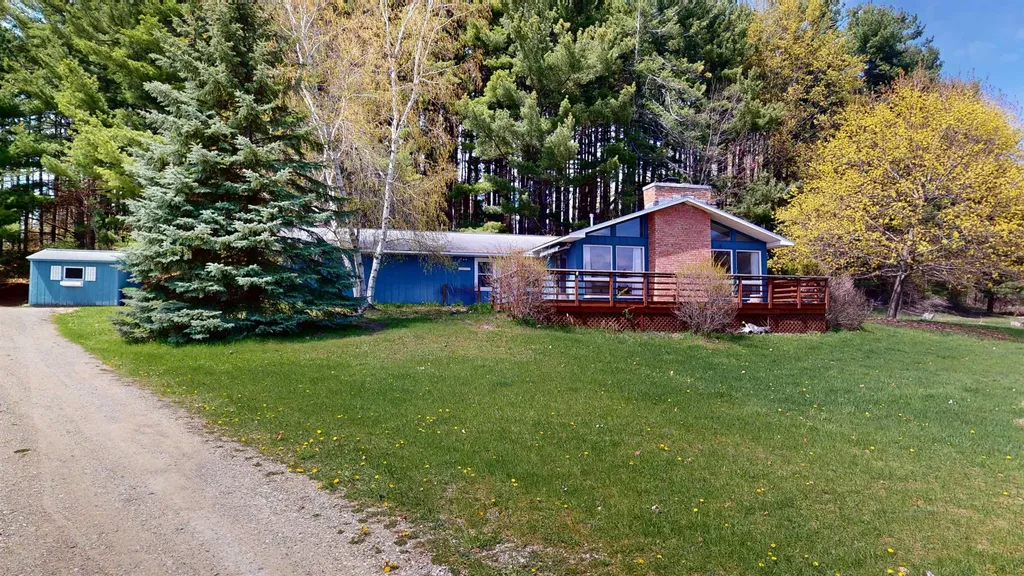 11892 Cabin Lane Milton Township MI 49676