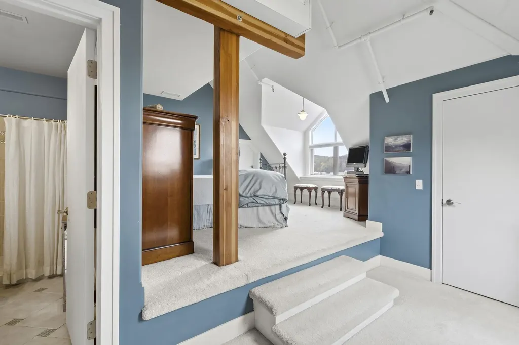 830 Cottageview Drive Traverse City City MI 49684