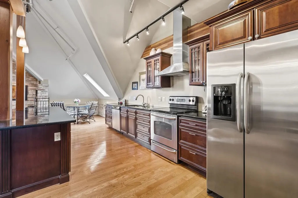 830 Cottageview Drive Traverse City City MI 49684