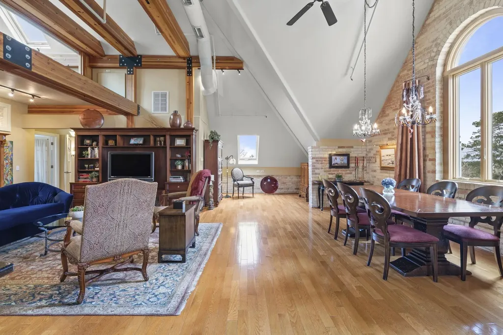 830 Cottageview Drive Traverse City City MI 49684