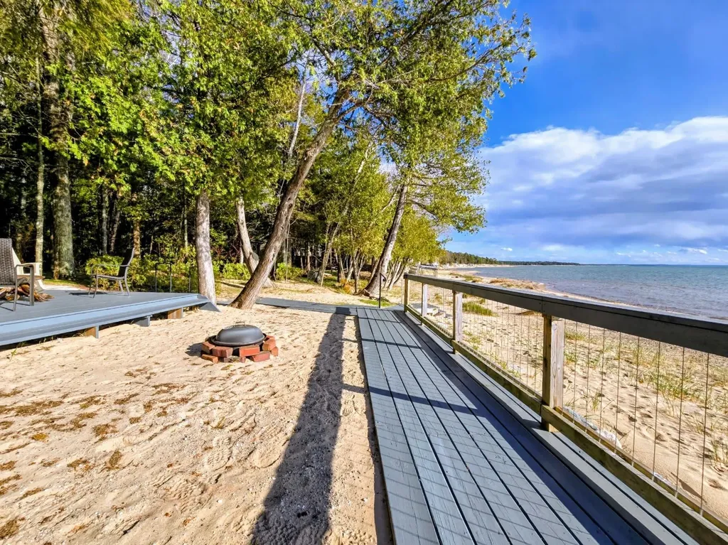 3196 Joe Marks Trail Milton Township MI 49648