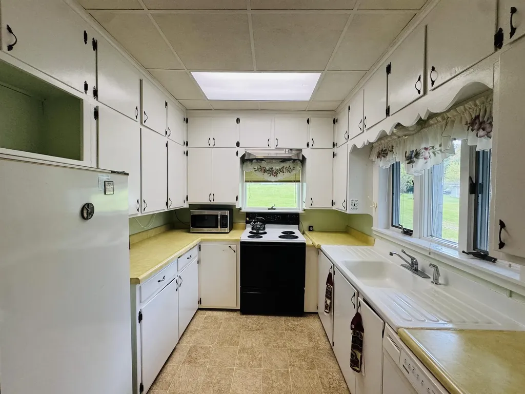 408 Garfield Street Unknown City MI 49656
