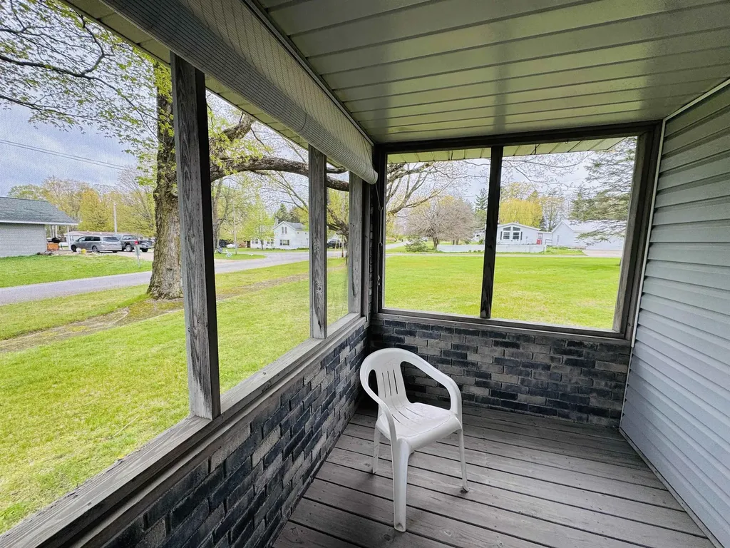 408 Garfield Street Unknown City MI 49656