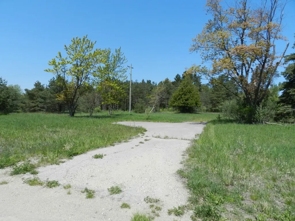 6274 S Us-31 Green Lake Township MI 49637