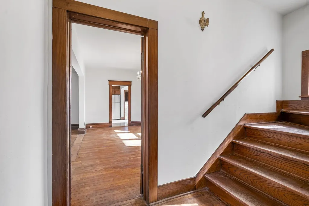214 W Tenth Street Traverse City City MI 49684