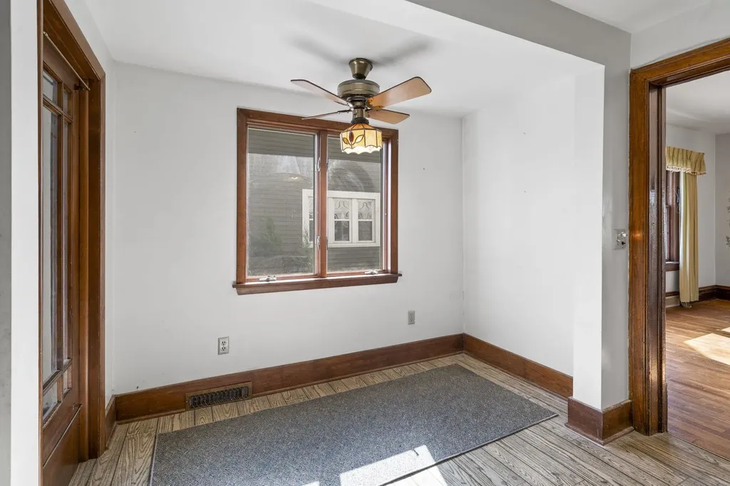 214 W Tenth Street Traverse City City MI 49684
