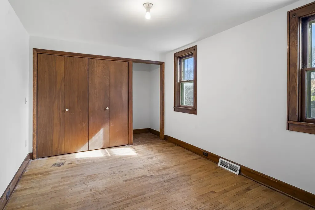 214 W Tenth Street Traverse City City MI 49684