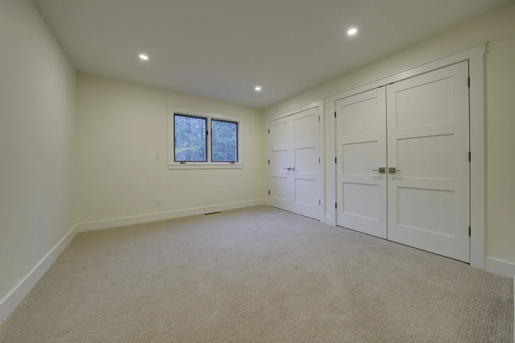 4005 E Oxford Drive Leland Township MI 49654