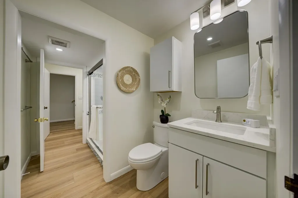 4005 E Oxford Drive Leland Township MI 49654