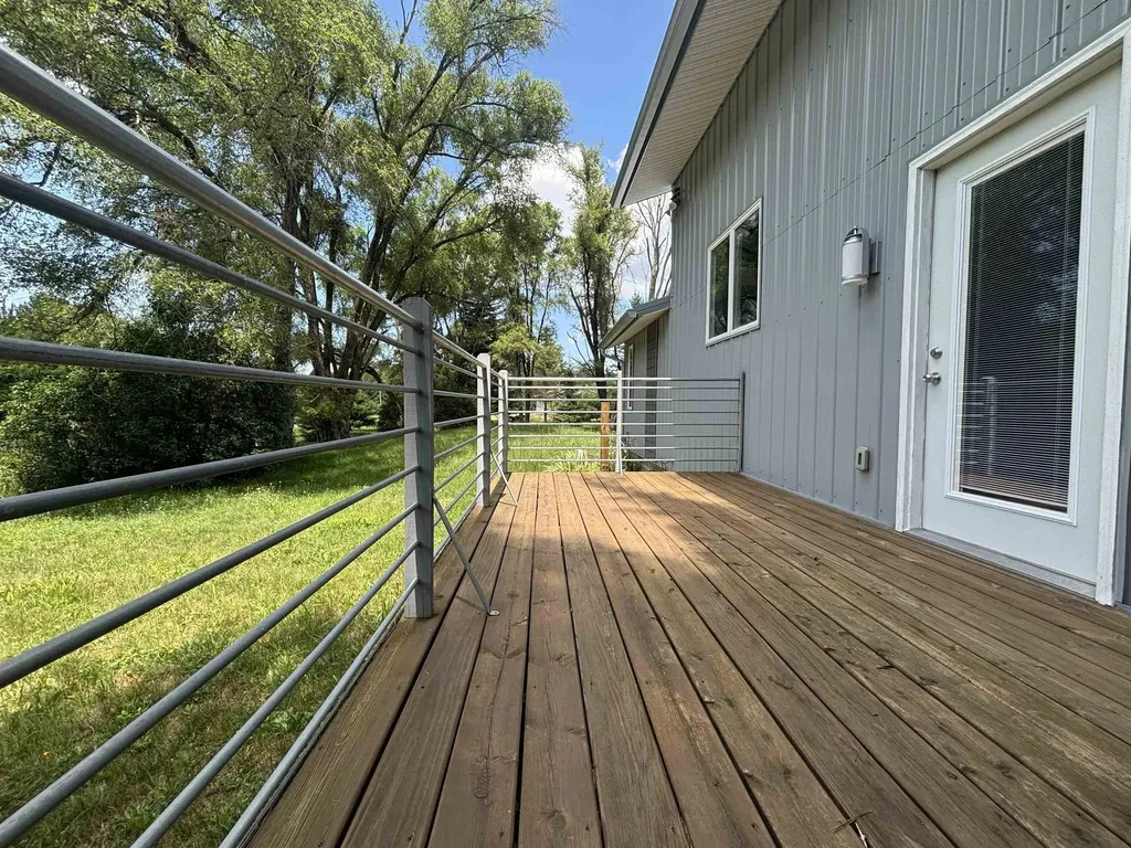 6215 S Garfield Road, S Paradise Township MI 49649