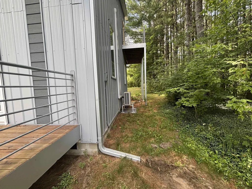 6215 S Garfield Road, S Paradise Township MI 49649