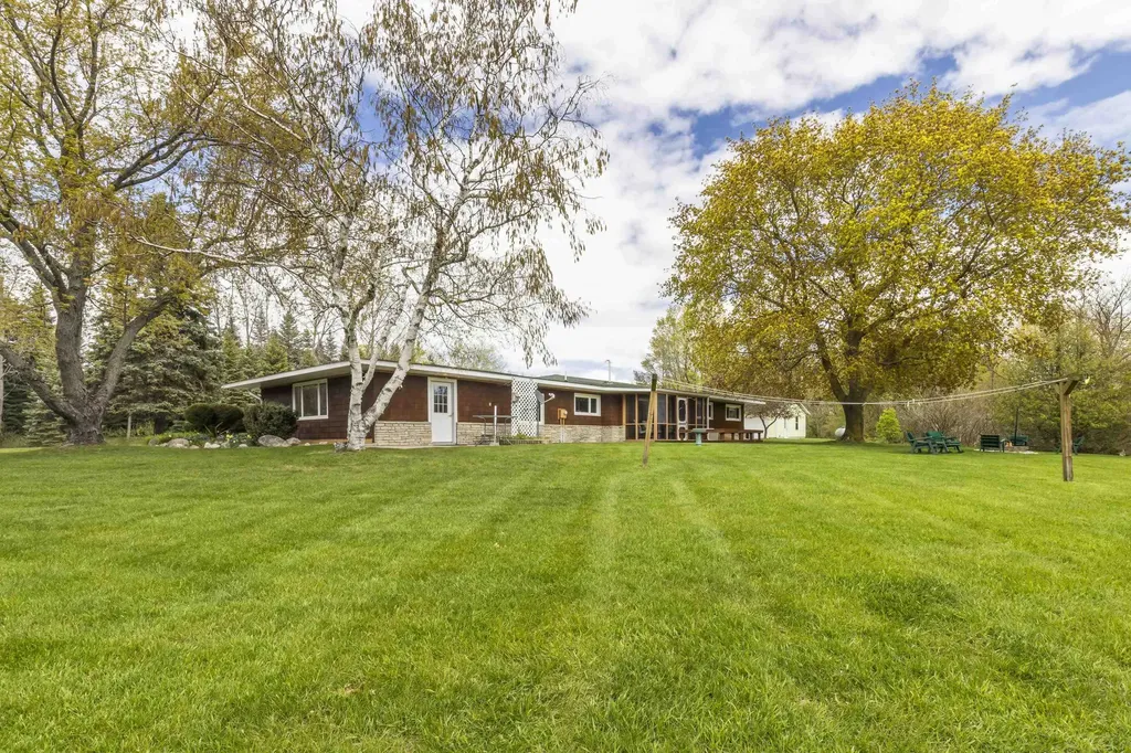 6039 Mick Road Joyfield Township MI 49616