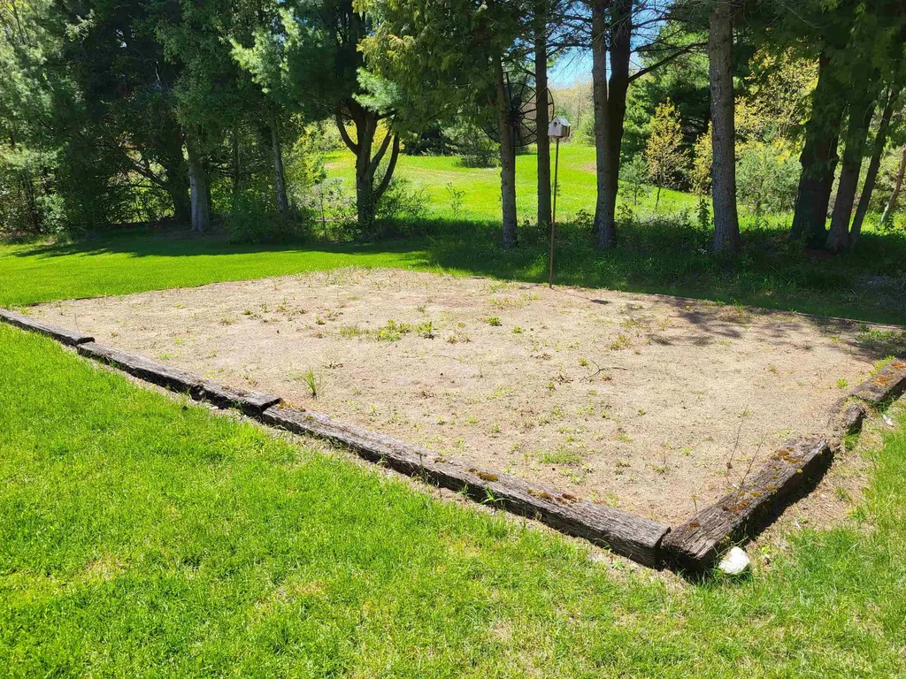 6039 Mick Road Joyfield Township MI 49616