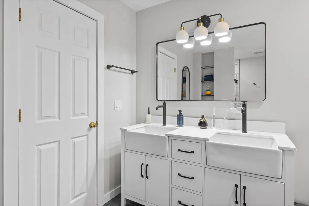 14416 Peninsula Drive Peninsula Township MI 49686