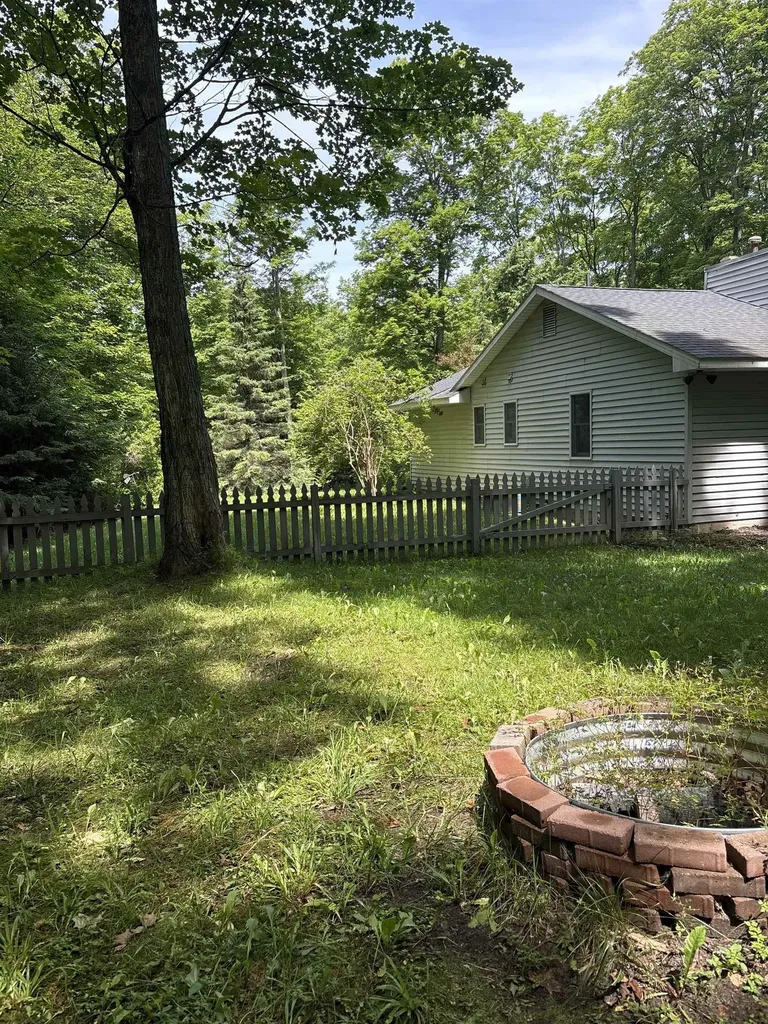 14416 Peninsula Drive Peninsula Township MI 49686