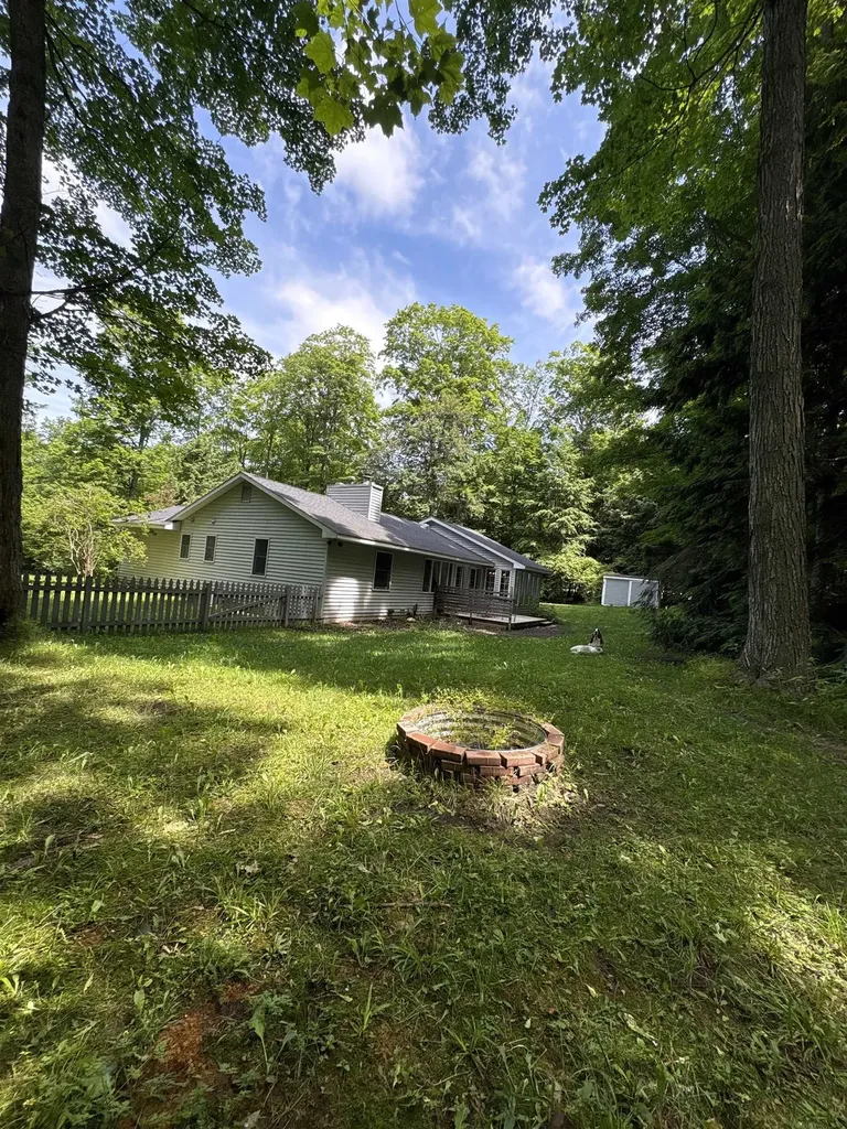 14416 Peninsula Drive Peninsula Township MI 49686
