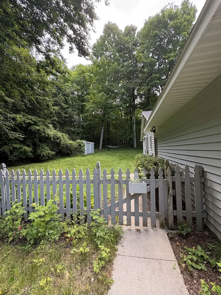14416 Peninsula Drive Peninsula Township MI 49686