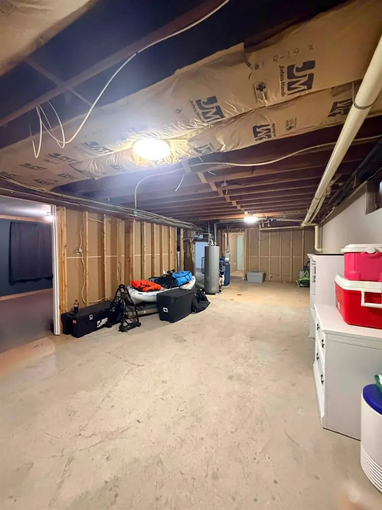 4684 E Moorestown Road Norwich Township MI 49651