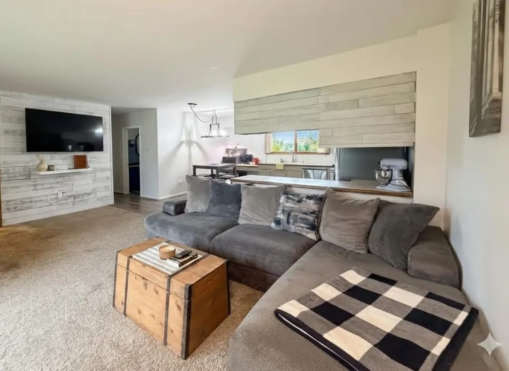 4684 E Moorestown Road Norwich Township MI 49651