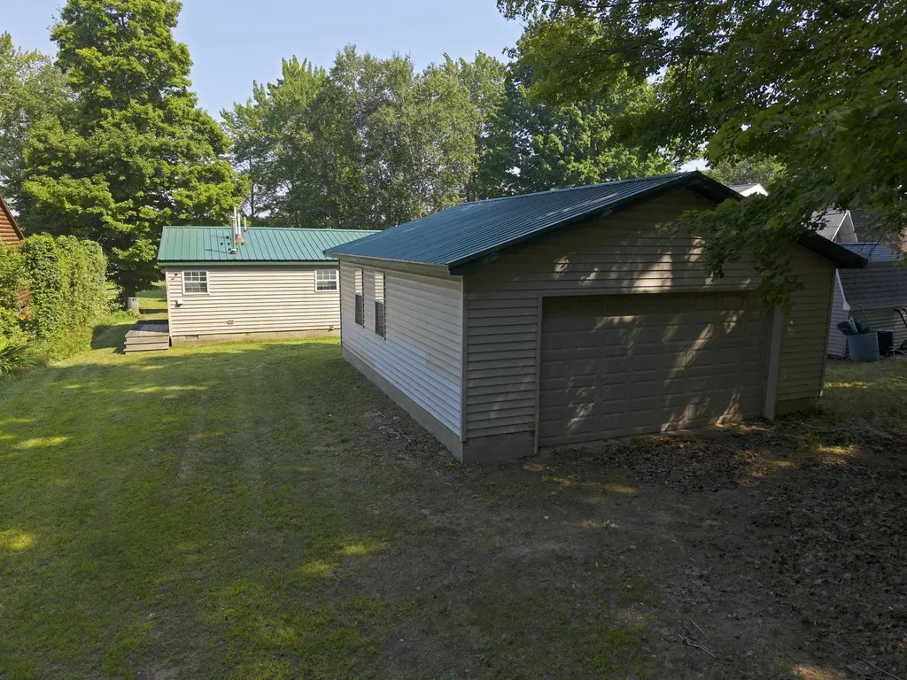 4328 N Shore Drive Excelsior Township MI 49646