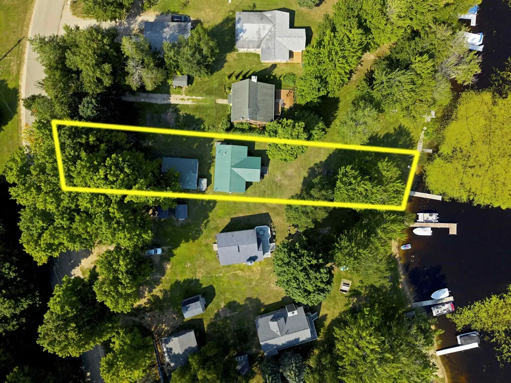 4328 N Shore Drive Excelsior Township MI 49646