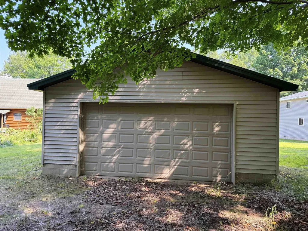 4328 N Shore Drive Excelsior Township MI 49646
