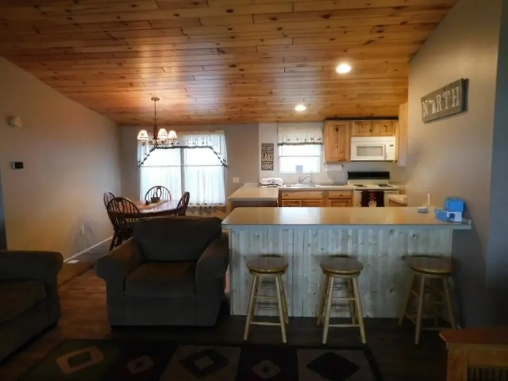 4328 N Shore Drive Excelsior Township MI 49646