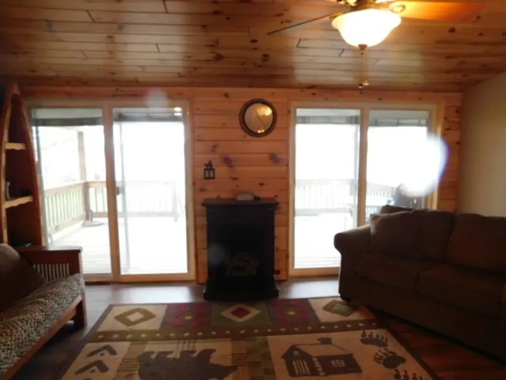 4328 N Shore Drive Excelsior Township MI 49646