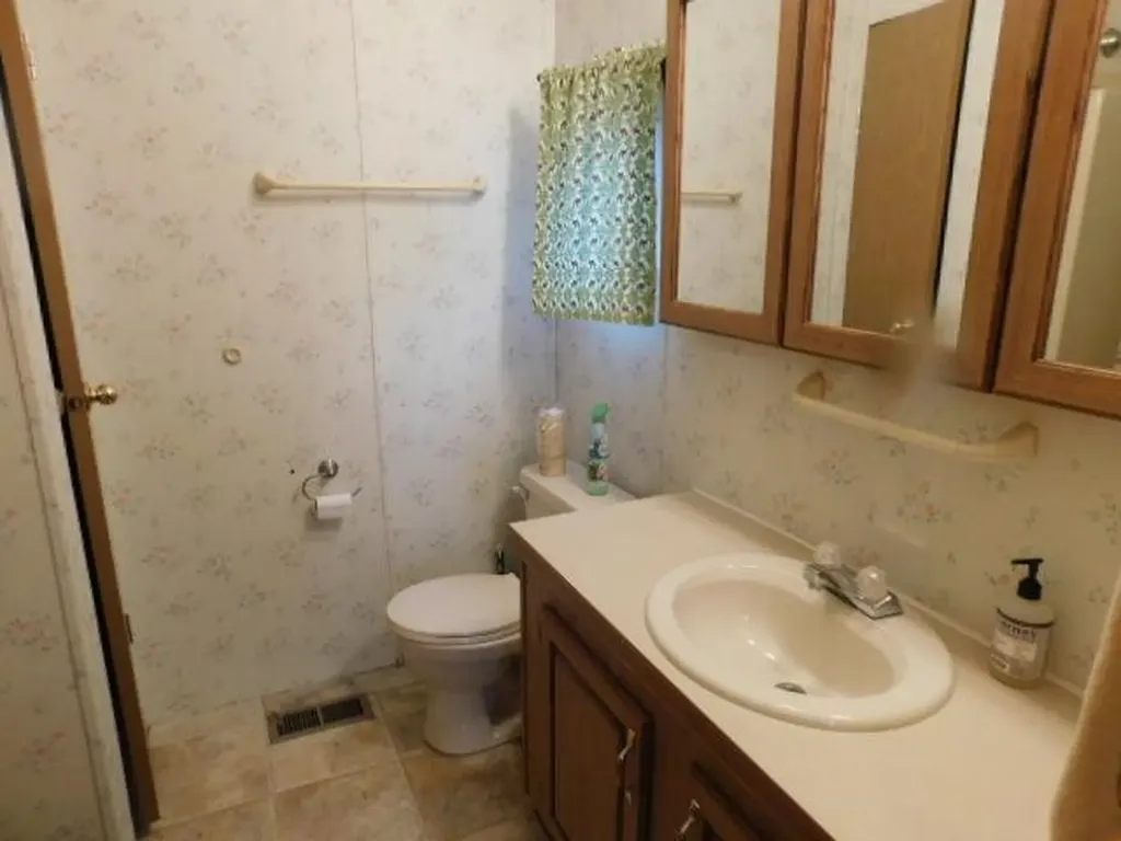 4328 N Shore Drive Excelsior Township MI 49646