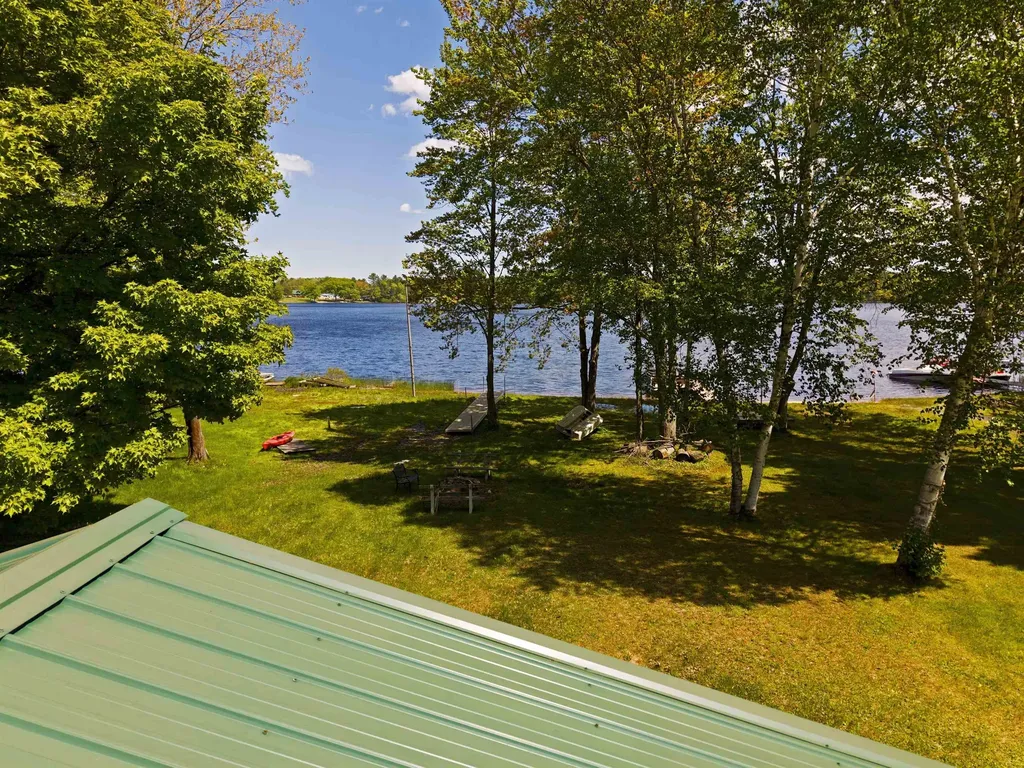 4328 N Shore Drive Excelsior Township MI 49646