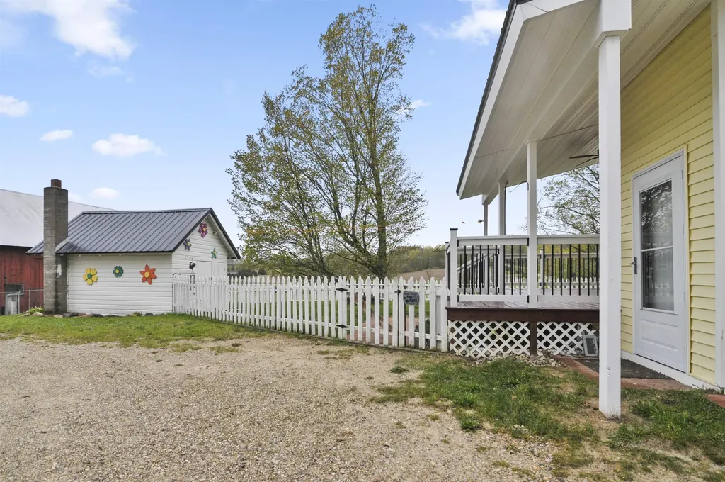 9901 S 41 Road Clam Lake Township MI 49601