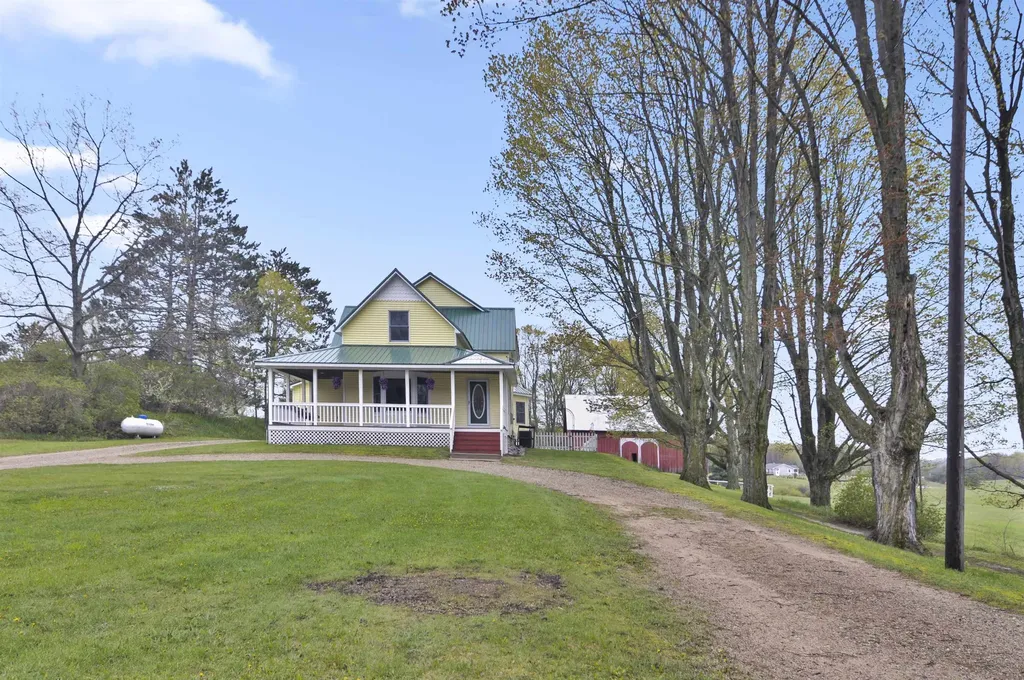 9901 S 41 Road Clam Lake Township MI 49601