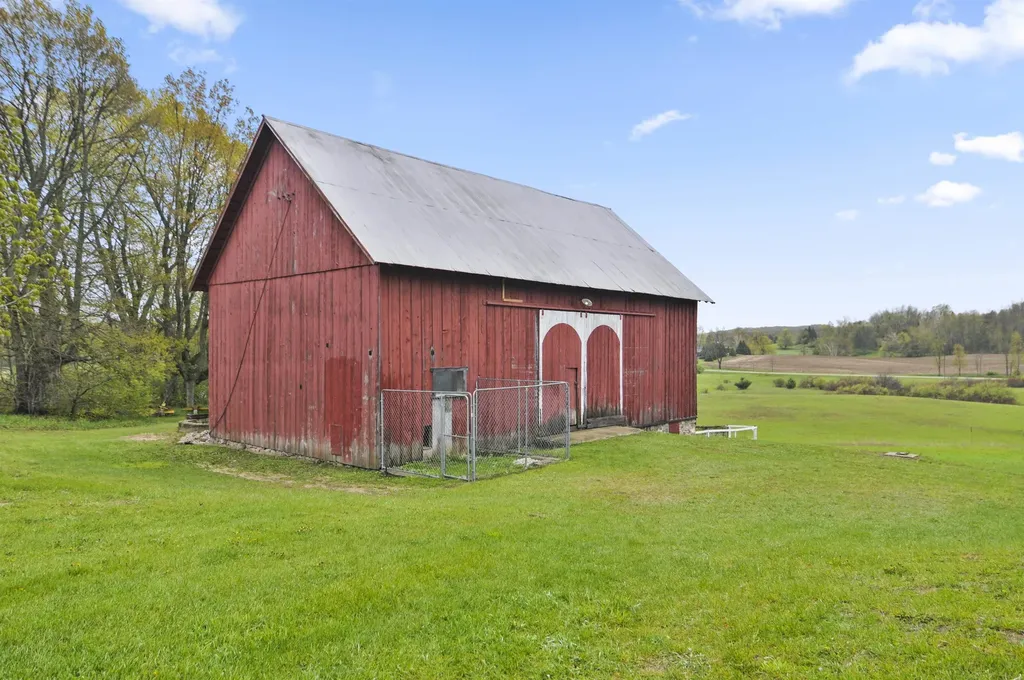 9901 S 41 Road Clam Lake Township MI 49601