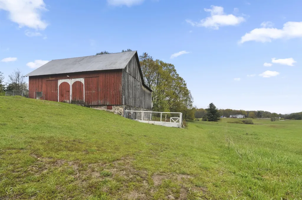 9901 S 41 Road Clam Lake Township MI 49601
