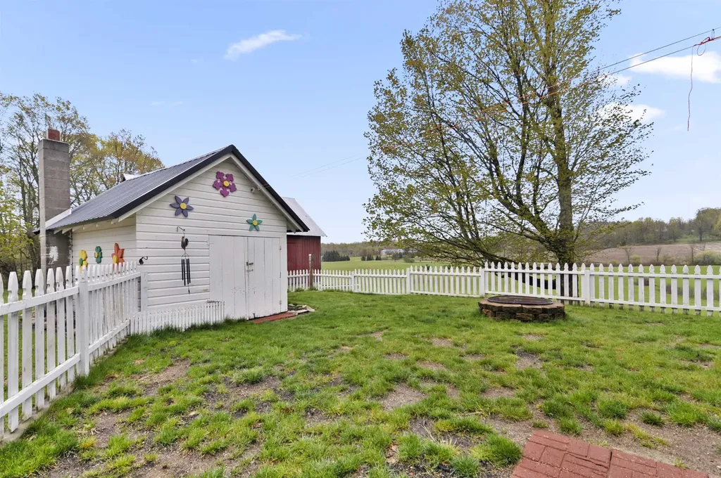 9901 S 41 Road Clam Lake Township MI 49601