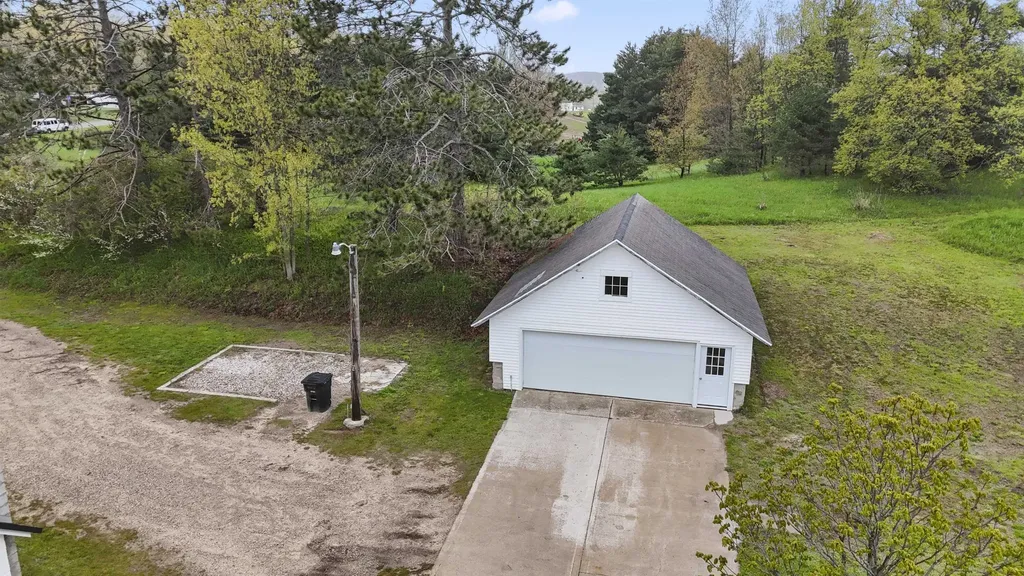 9901 S 41 Road Clam Lake Township MI 49601