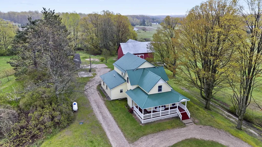 9901 S 41 Road Clam Lake Township MI 49601