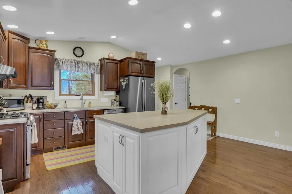 2255 Wenonah Trail Caldwell Township MI 49651