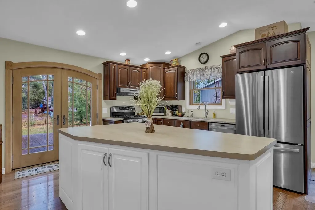 2255 Wenonah Trail Caldwell Township MI 49651