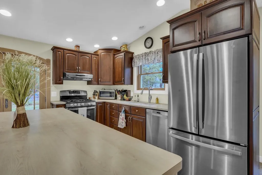 2255 Wenonah Trail Caldwell Township MI 49651