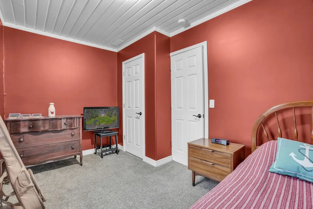 2255 Wenonah Trail Caldwell Township MI 49651