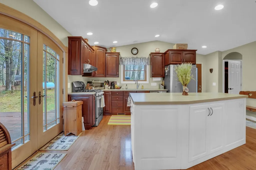 2255 Wenonah Trail Caldwell Township MI 49651