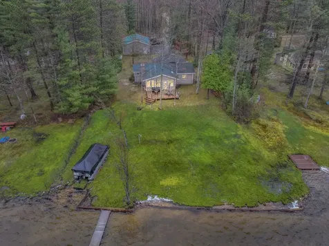 2255 Wenonah Trail Caldwell Township MI 49651
