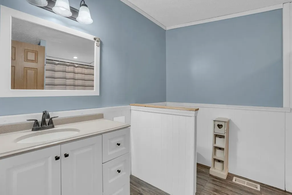 8765 E 10 Road Liberty Township MI 49663